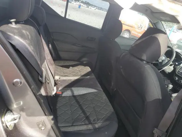 2019 NISSAN KICKS S  