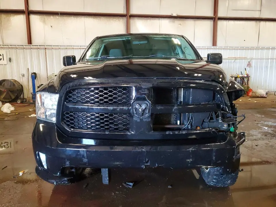2014 RAM 1500 ST  