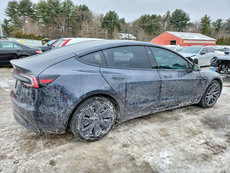 2025 TESLA MODEL 3   