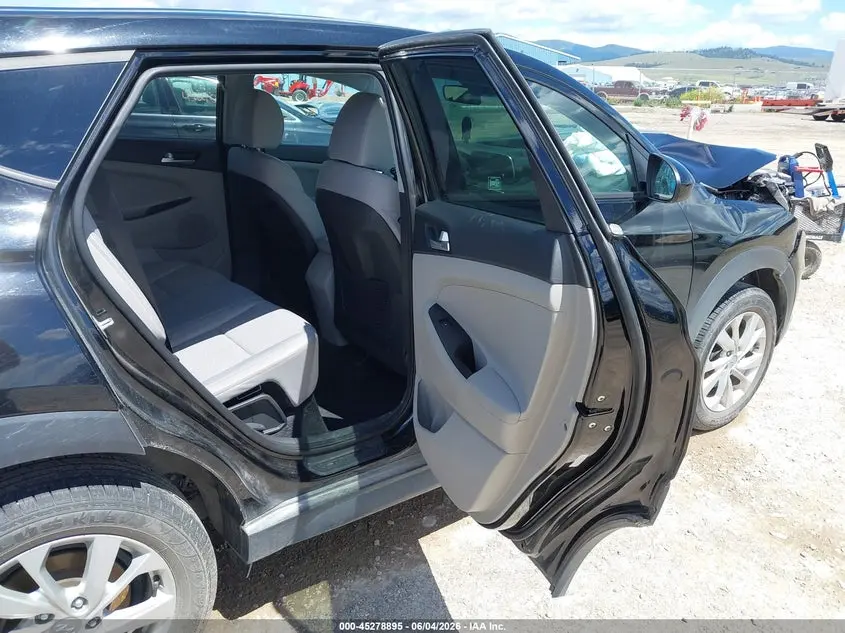 2019 HYUNDAI TUCSON SE