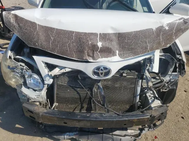 2011 TOYOTA CAMRY SE  