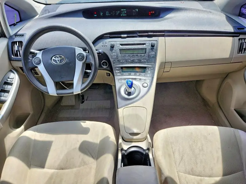 2010 TOYOTA PRIUS II  