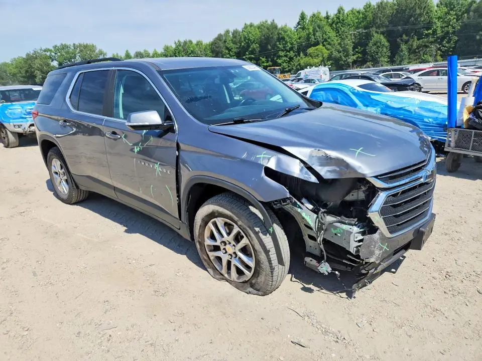 2020 CHEVROLET TRAVERSE LT  