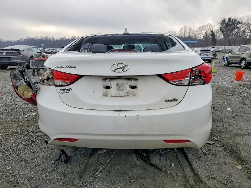 2012 HYUNDAI ELANTRA GLS  