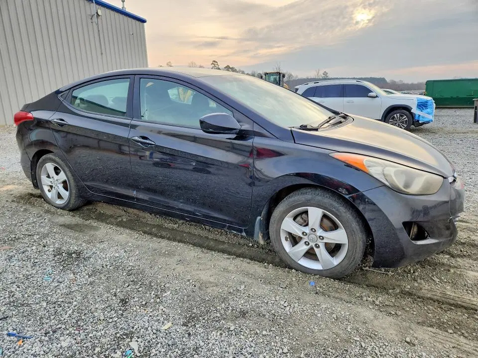 2012 HYUNDAI ELANTRA GLS  