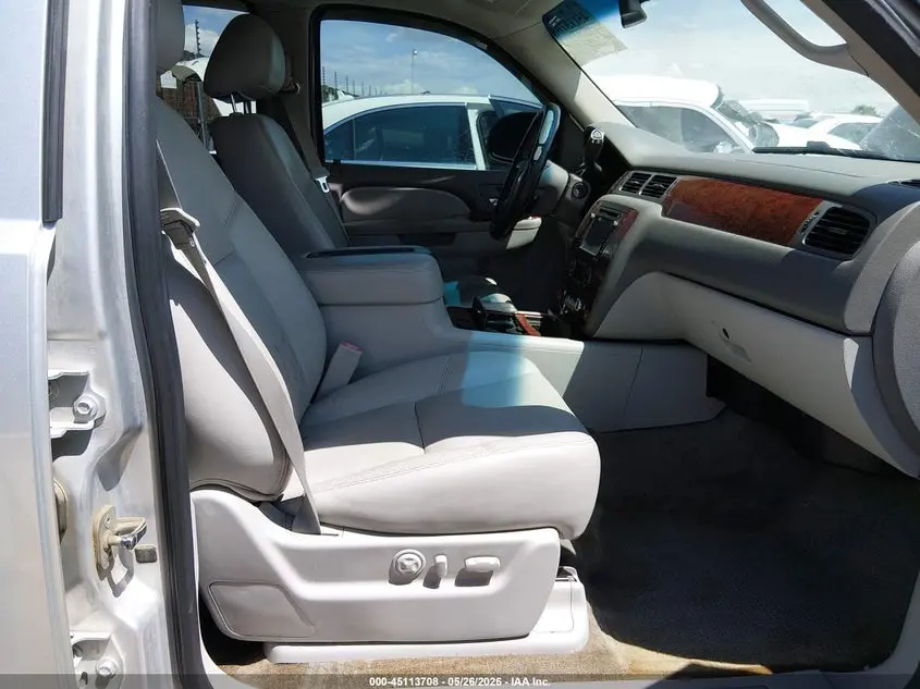 2013 CHEVROLET AVALANCHE LTZ