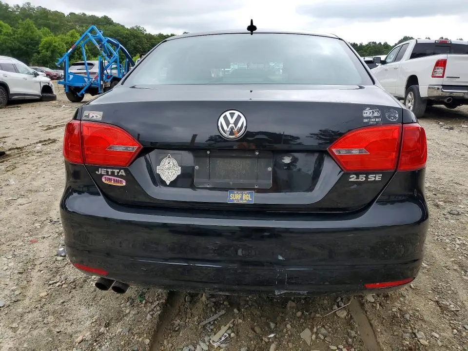 2012 VOLKSWAGEN JETTA SE  
