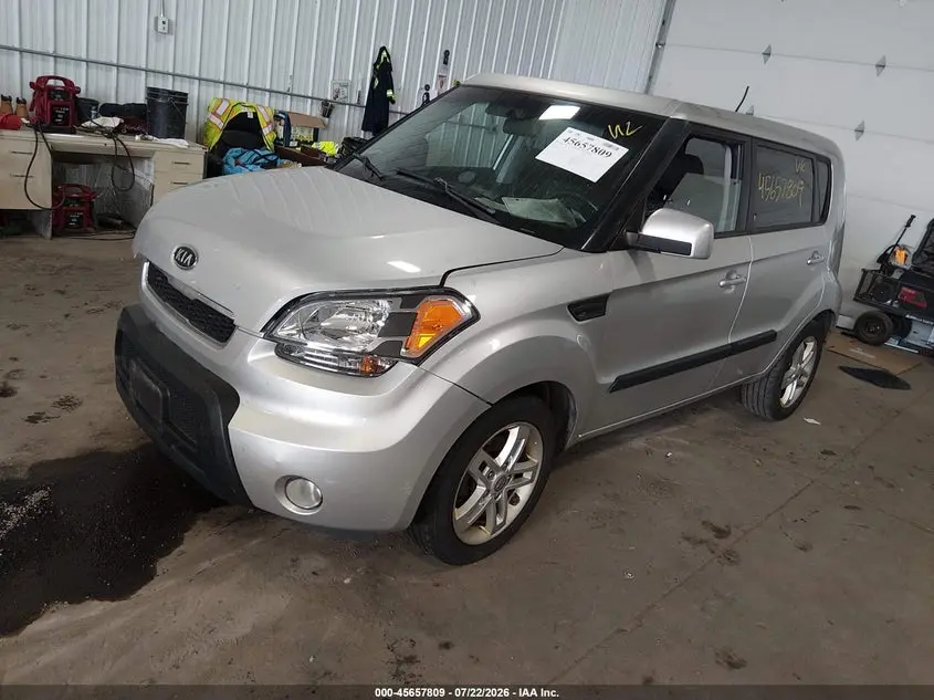 2011 KIA SOUL +