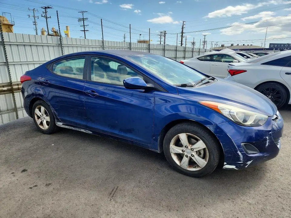 2013 HYUNDAI ELANTRA GLS  
