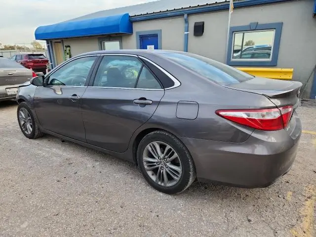 2016 TOYOTA CAMRY SE  