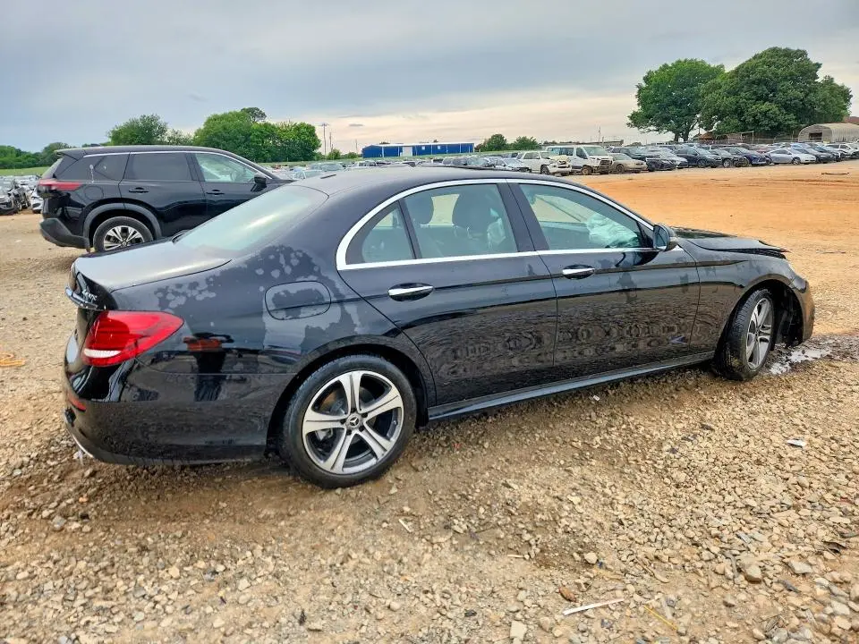 2019 MERCEDES-BENZ E 300 4MATIC  