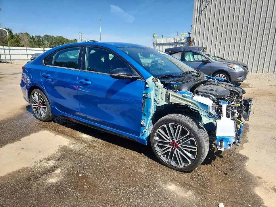 2023 KIA FORTE GT  