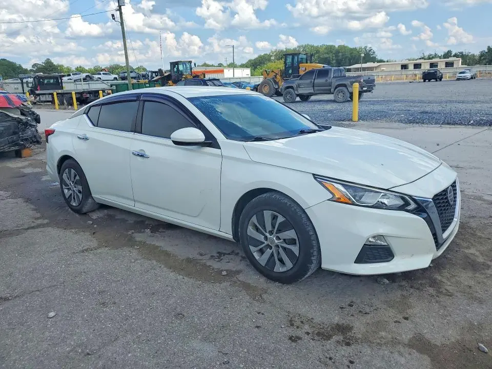 2020 NISSAN ALTIMA S  