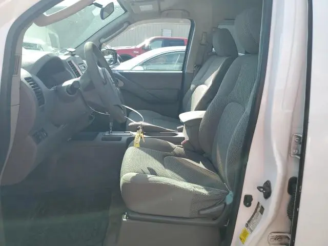 2010 NISSAN FRONTIER CREW CAB SE  