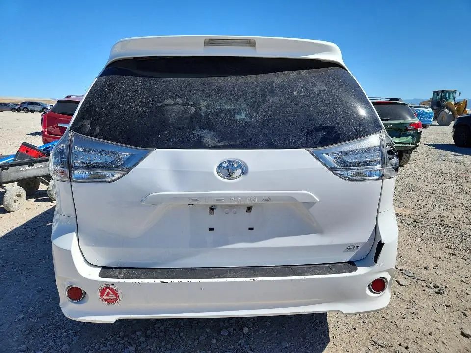 2013 TOYOTA SIENNA SPORT  