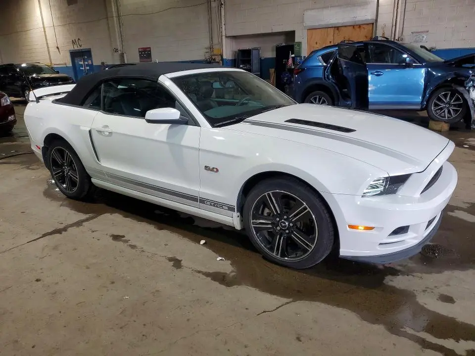 2013 FORD MUSTANG GT  