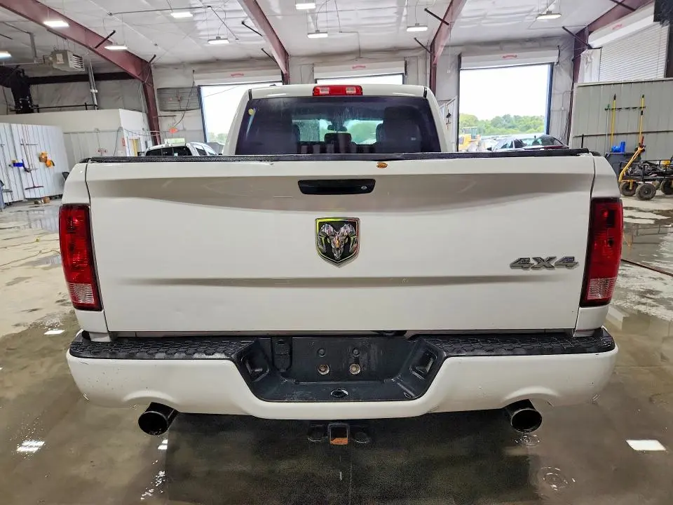 2014 RAM 1500 ST  