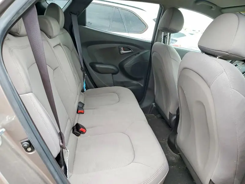 2012 HYUNDAI TUCSON GL  