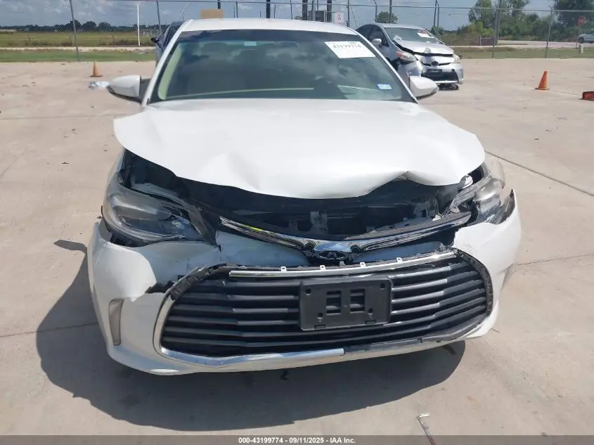 2016 TOYOTA AVALON XLE