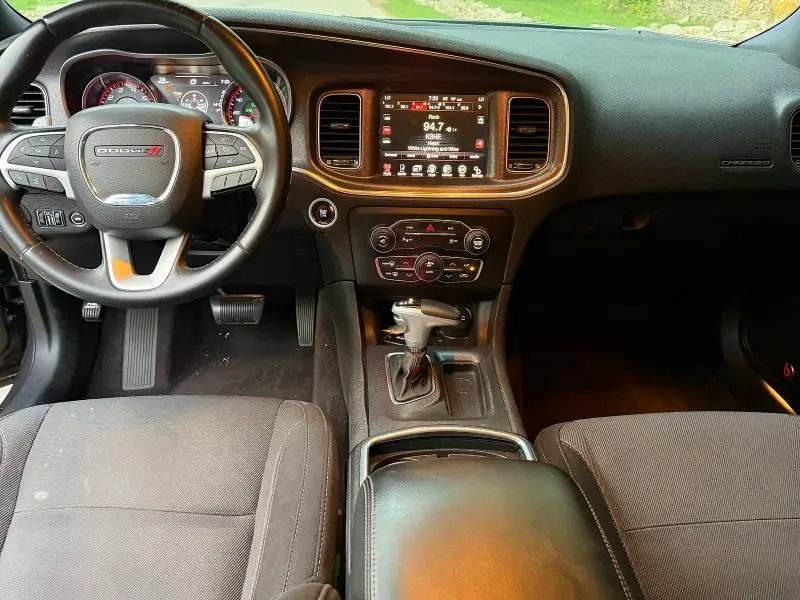 2016 DODGE CHARGER SXT  
