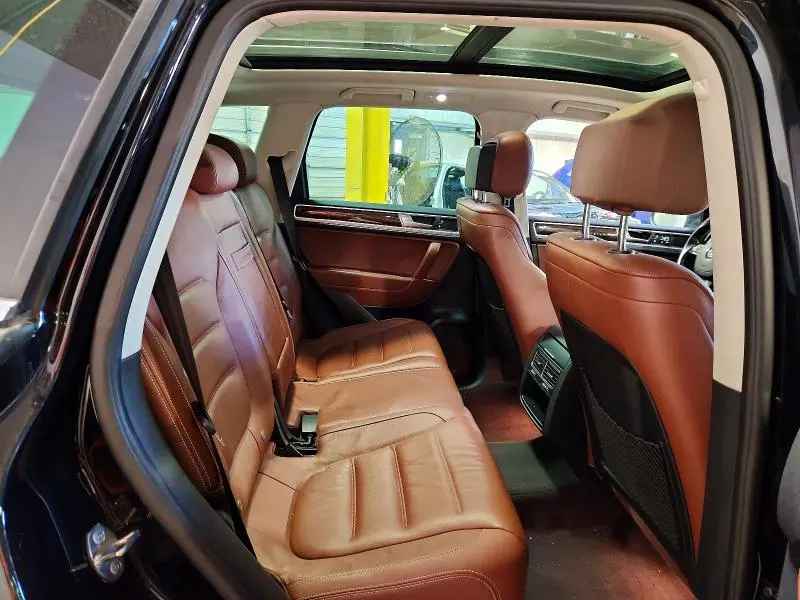 2016 VOLKSWAGEN TOUAREG SPORT  