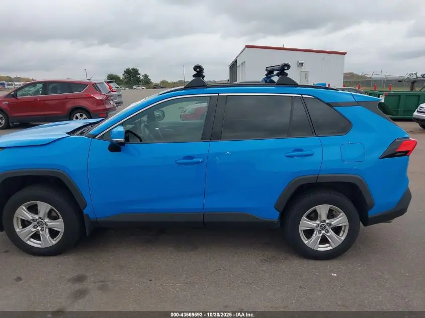 2019 TOYOTA RAV4 XLE