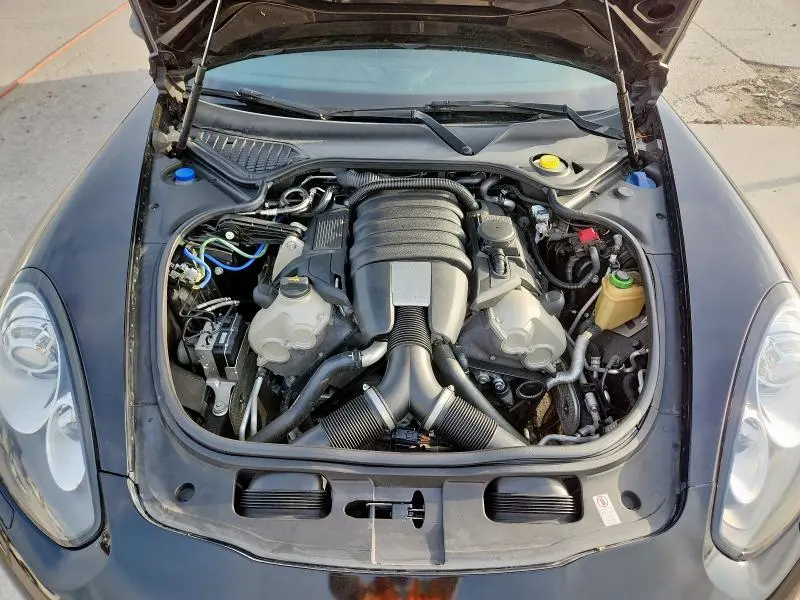 2015 PORSCHE PANAMERA 2  