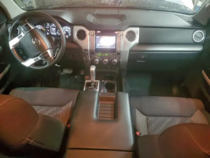 2018 TOYOTA TUNDRA DOUBLE CAB SR  