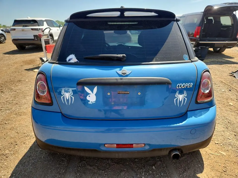 2012 MINI COOPER   
