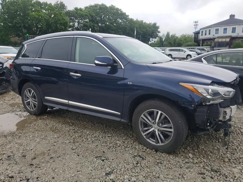 2020 INFINITI QX60 LUXE  
