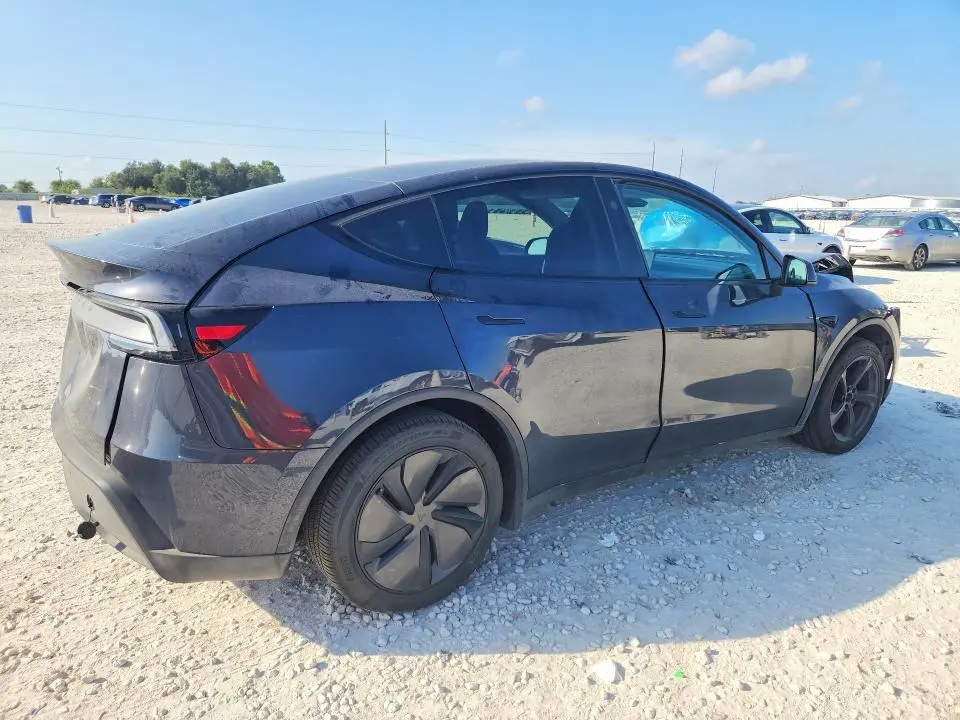 2026 TESLA MODEL Y   