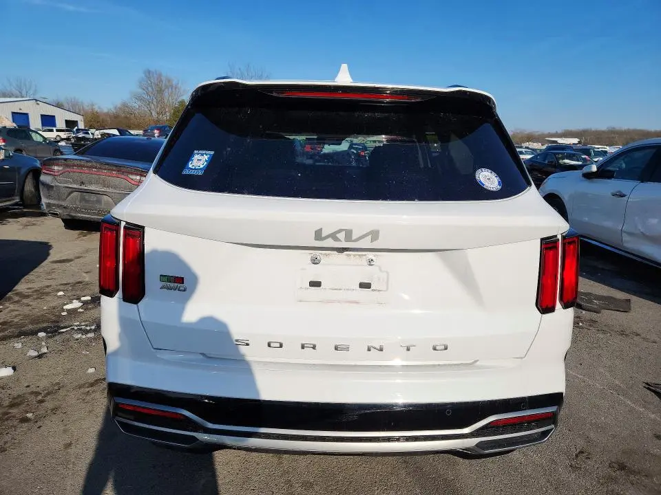 2022 KIA SORENTO SX  