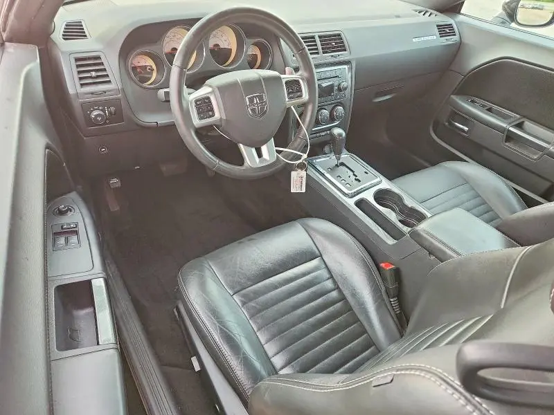 2014 DODGE CHALLENGER SXT  