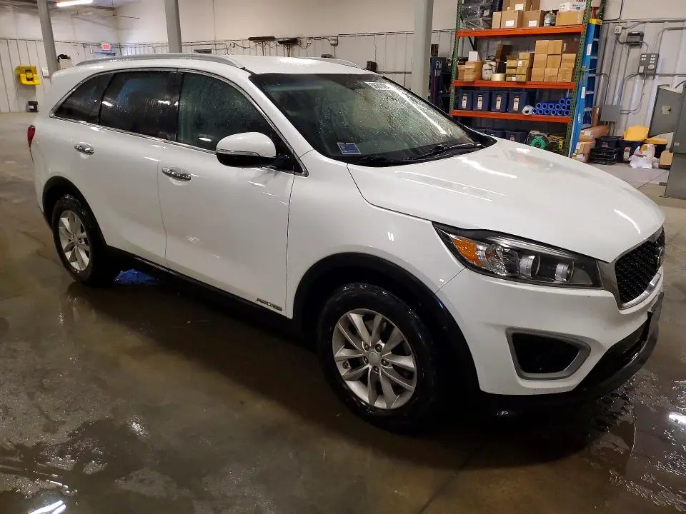 2017 KIA SORENTO LX V6  