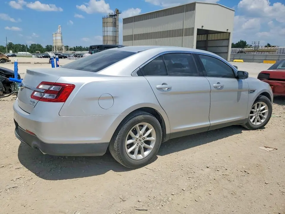 2015 FORD TAURUS SE  