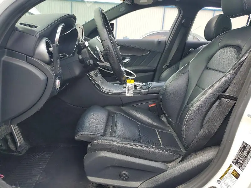 2015 MERCEDES-BENZ C 300  