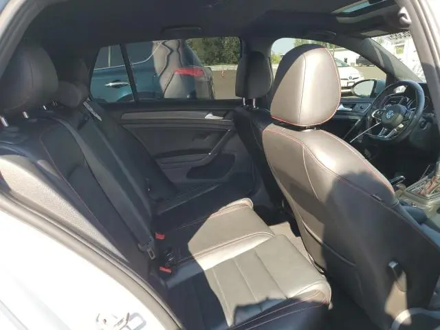 2018 VOLKSWAGEN GTI S/SE