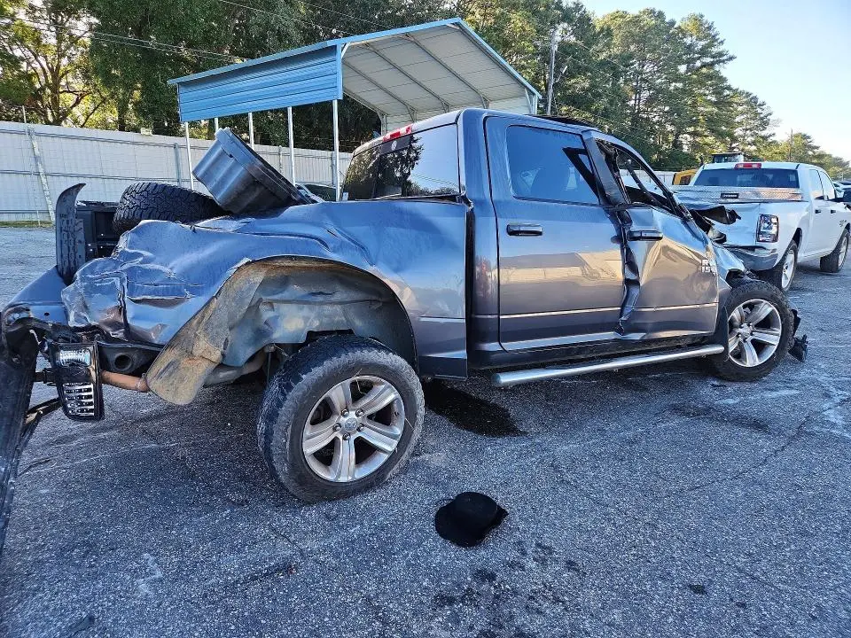 2015 RAM 1500 SPORT  