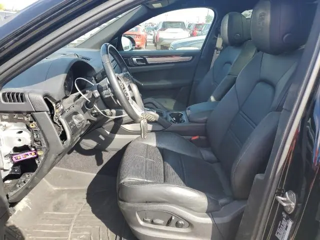 2023 PORSCHE CAYENNE COUPE  