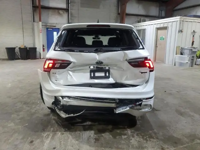 2023 VOLKSWAGEN TIGUAN SE R-LINE BLACK  