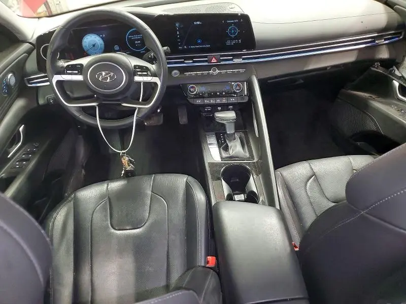 2022 HYUNDAI ELANTRA   