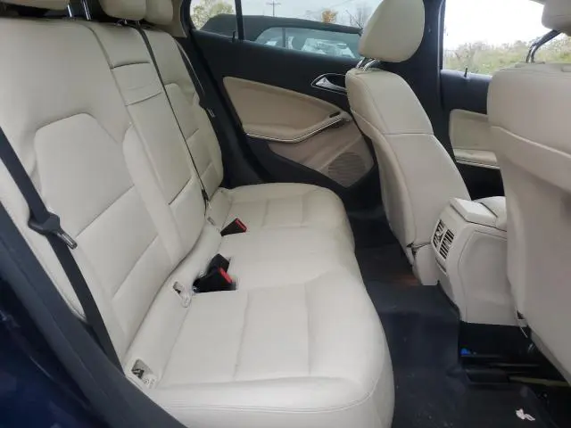 2018 MERCEDES-BENZ GLA 250 4MATIC  