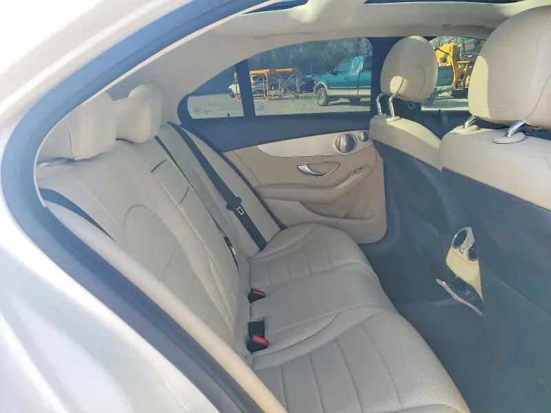 2016 MERCEDES-BENZ C 300  