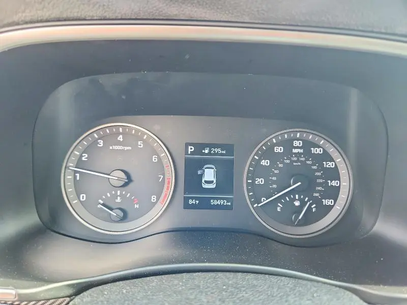 2020 HYUNDAI TUCSON SE  