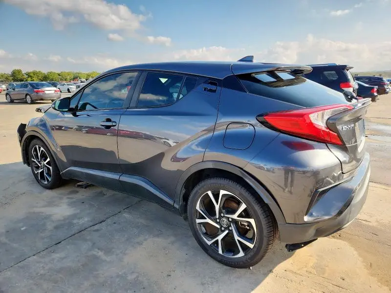 2018 TOYOTA C-HR XLE  