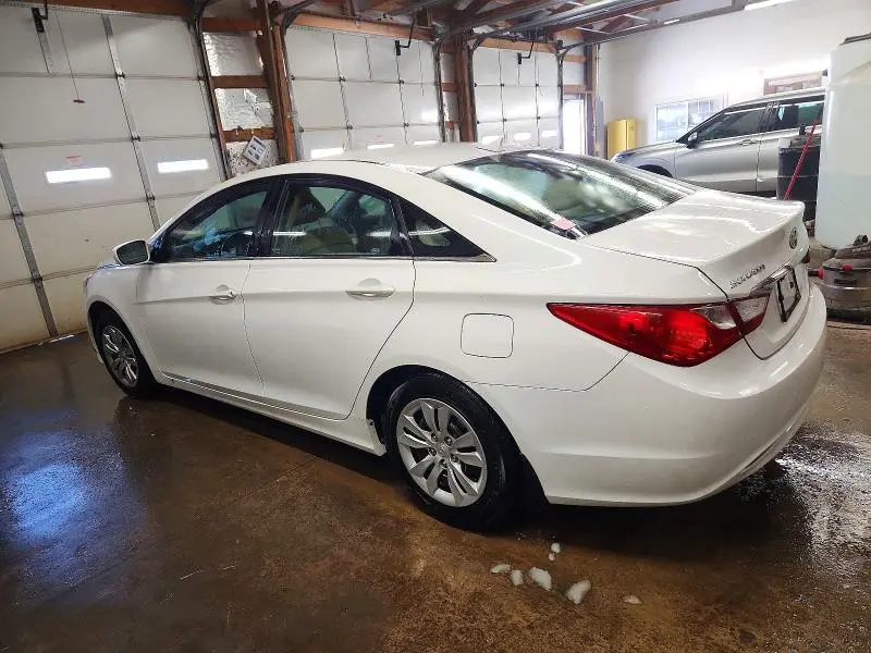 2013 HYUNDAI SONATA GLS  