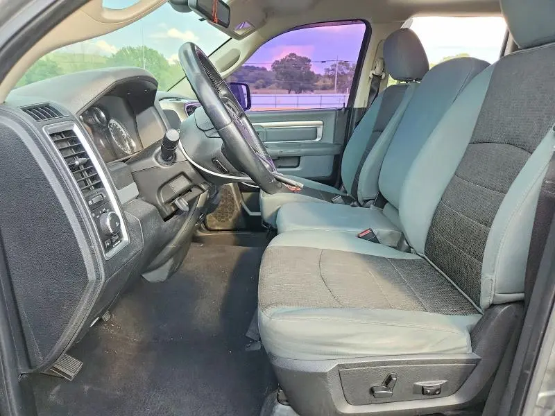 2013 RAM 1500 SLT  