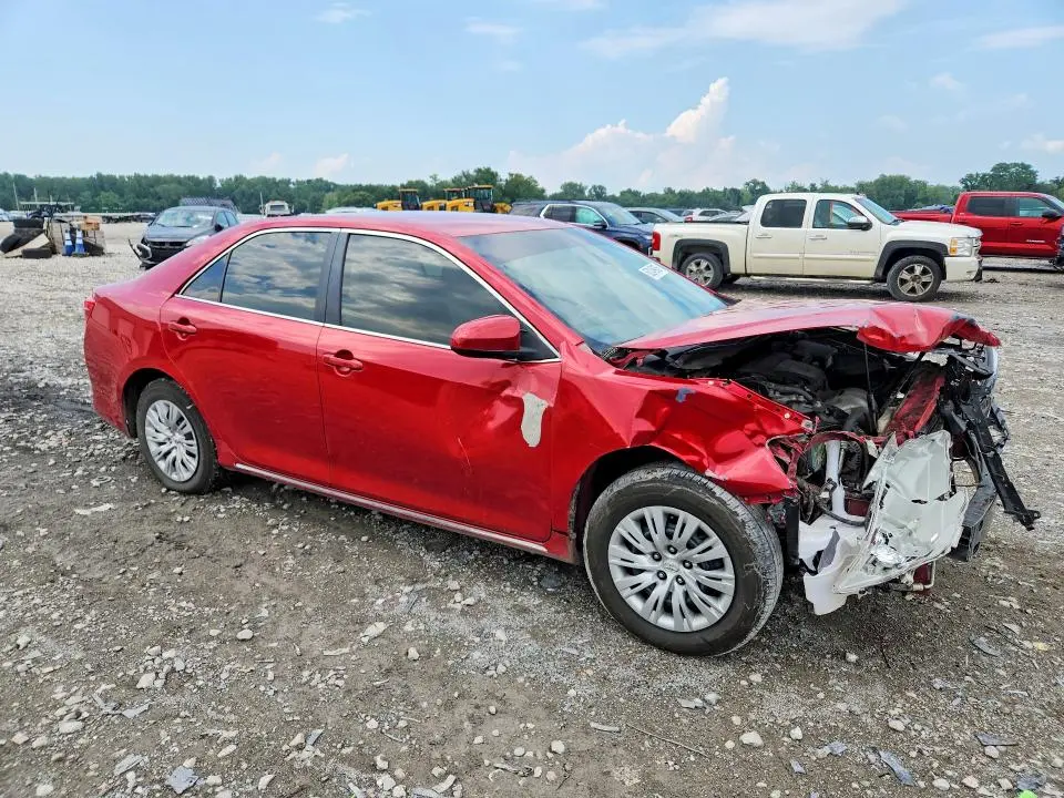 2014 TOYOTA CAMRY LE  