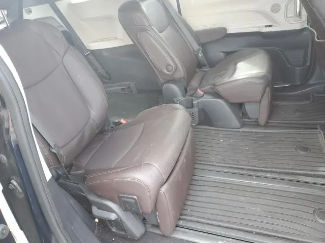 2023 TOYOTA SIENNA LIMITED  
