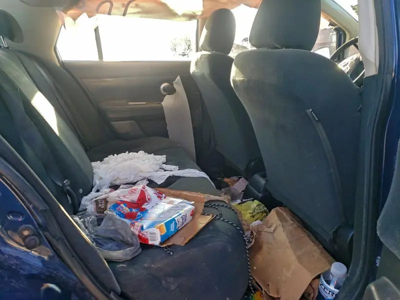 2011 NISSAN VERSA 1.8 S  